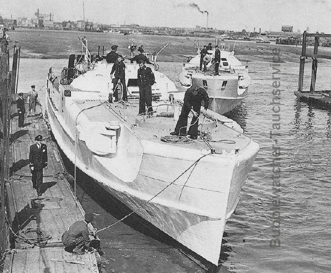 Schnellboot vom Typ 100 mit Panzerkalotte